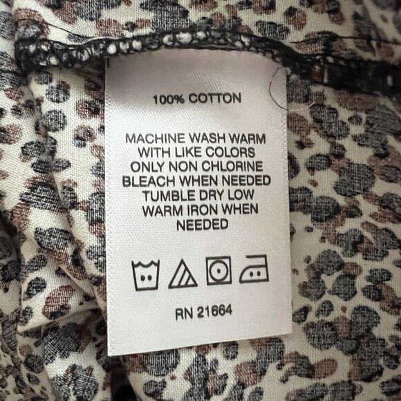 Foxcroft Shirt Womens 12 Brown Black Cheetah Print‎ Button Up Casual Work Office - Picture 8 of 8